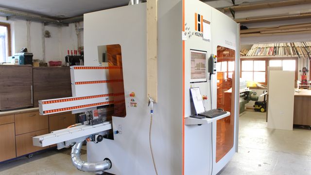 Positive experience with HOLZ-HER machines: Complete CNC machining with the Evolution 7405 Reference Holzher machine Evolution 7405 CNC