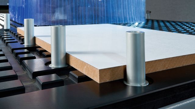 High-Flow nesting table - Nesting technology allows optimized processing and cutting of panel materials. Highly flexible nesting table - Nesting technology allows optimized processing and cutting of panel materials.